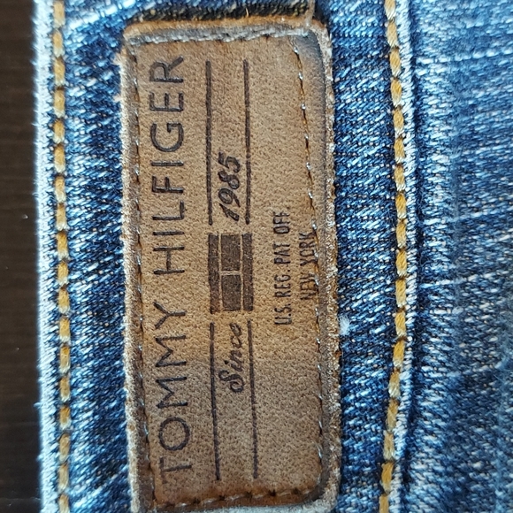 Tommy Hilfiger American Hope Classic Rise Bootcut Jeans Size 2x30 - Picture 8 of 10